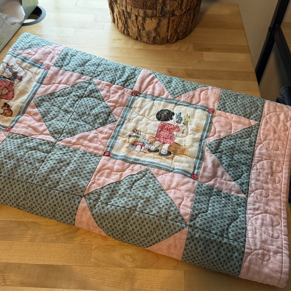 Handmade Baby/ Children's Child Size Quilt 49" x 38" - Picture 3 of 7